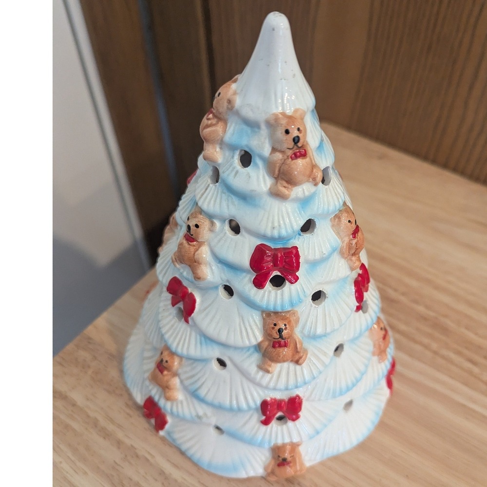 Vintage Ceramic Christmas Tree 1985 WNS Teddy Bear Bow Luminary Candle/Lights